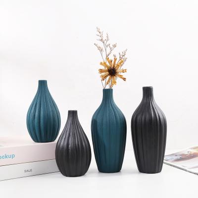 China Hot Sale Minimalist Home Decor Living Room Decoration Table Centerpiece Minimalism Glazed Decor Japanese Ceramic Vase for sale