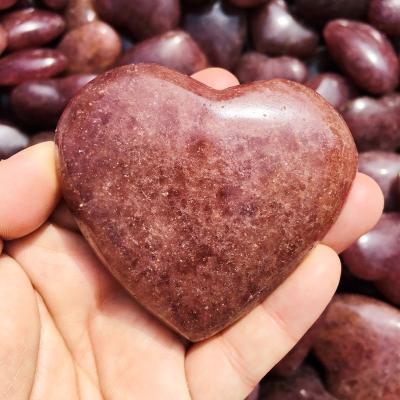 China China Wholesale Natural Strawberry Crystal Hearts Shape Healing Crystal Hearts For Souvenirs for sale