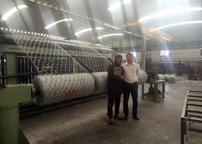 China Stabilisatievermogen Gabion die Machine, Draadnet maken Machine maken die regelmatig Werkend Te koop