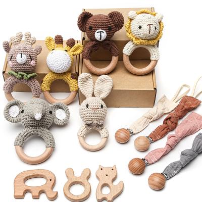 China 1Set Soft Crochet Teether Ring Pacifier Clip Chain Set DIY Beech Lion Baby Teether Rattle Safe Crochet Wooden Rattle Newborn Gift for sale