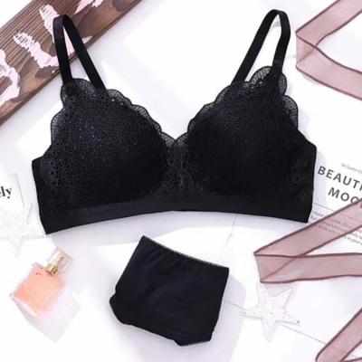 China 2019 Style Hot Viable Underwear Women Ladies Lingerie Sexy Naked Transparent Bra Panty Set For Honeymoon for sale