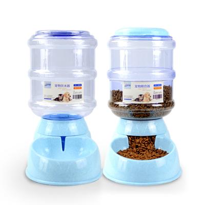 China Viable Manufacturer Dispenser 2 in 1 Travel Camping Pet Driver Intelligent Plastic Automatic Drinking Water Fountain For Cat And Dog for sale