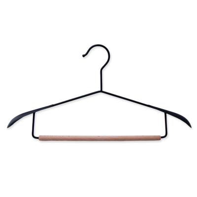 China With Pant Design Round Bar New Design Wide Shoulder Suit Coat Hangers With Pants Wooden Bar for sale