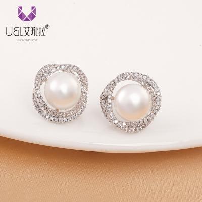 China Exquisite UNFADING Environmental Friendly 925 Earrings 925 Silver Needle Luminous White 18K LOVE Pearl Plated Zircon Embellishment Charm Jewelry for sale