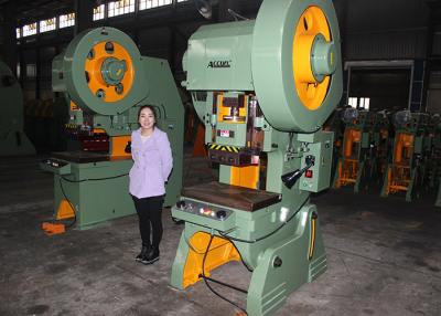 China Foot / Hand Pedal Control Hydraulic Eccentric Press Machine 63 Ton Compact for sale