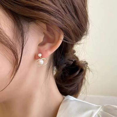 China Korean Simple Silver Pearl Stud Earrings Diamond Letter cc Stud Earrings FASHIONABLE New 925 Style for sale