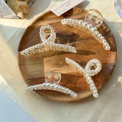 China Popular manufacturers wholesale Korean version butterfly clip pearl transparent plastic hair pin for sale