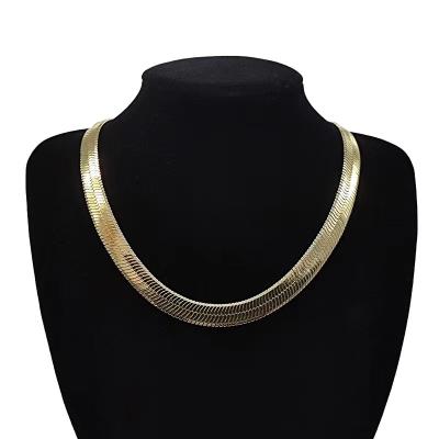 China FASHIONABLE Sleek and Flexible Flat Snake Bone Chain Blade Chain for sale