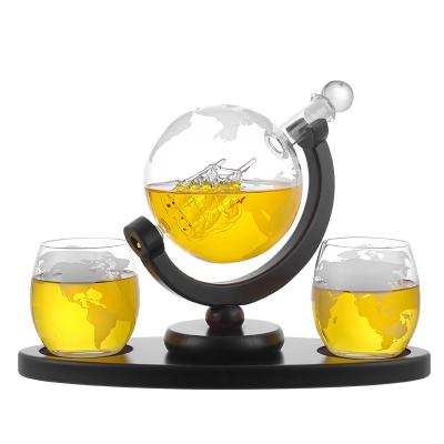 China Beverage Hot Sale Capitol Whiskey Glass Bottle Decanter with Airtight Geometric Stopper for Wine Bourbon Brandy Liquor Juice Water for sale