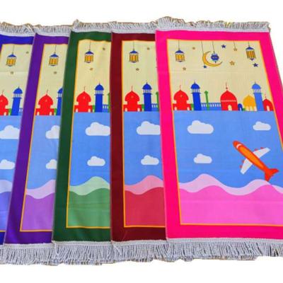 China Kids Prayer Mat Arabic Praying Mat Islamic Washable Prayer Blanket For Kids Muslim Gift for sale