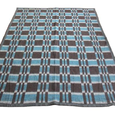 China Three Color Disposable Plaid Recycled Cotton Blanket For Military , Army Blanket for sale