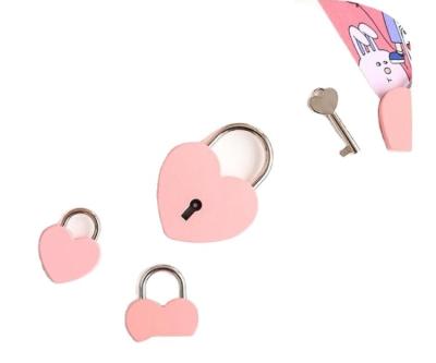 China Waterproof 15mm cjsj thin pink heart shape small decorative padlock for Valentine's Day/Christmas/corazon de wedding candado de forma for sale