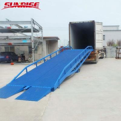 China CE Truck Hydraulic Mobile Forklift Loading Ramp Container Dock Mobile Hydraulic Loading Ramp for sale