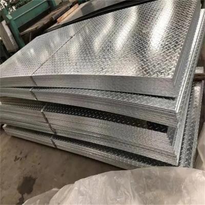 중국 엠보싱된 갈바나이즈 강 시트 GI 플레이트 안티스키드 패턴 ASTM 1250*6000mm 1.8 밀리미터 판매용