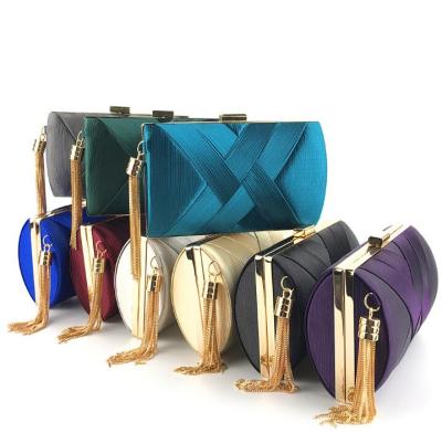 China Party bags for women from factory directly fashion tassel evening clutch lady clutch wedding evening clutch party bags for women for sale