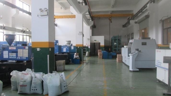 Verified China supplier - Taizhou Hongjingsheng Plastic Mould Co., Ltd.