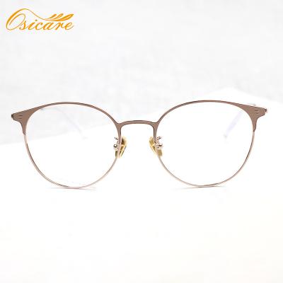 China Two-tone slim metal frame; Adjustable nose guards; 2020 new arrivals blocking fashion blue titanium light glass and metal eyeglasses frames for women men for sale