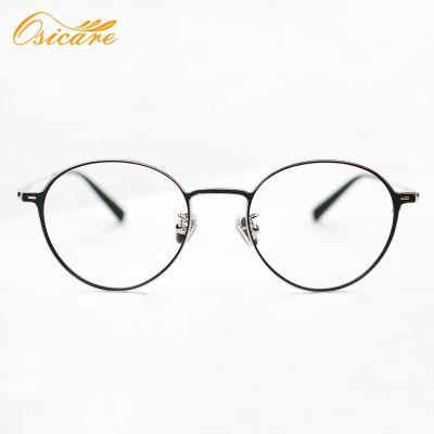 China Two-tone slim metal frame; Adjustable nose guards; 2020 Newest Fashion Glass Eye Optical Frame High Quality Slim Ultralight Titanium Metal Eyeglasses Stylish for sale