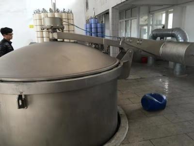 China Het Garen van de Hoge drukkaas het Verven Machinecapaciteit op hoge temperatuur 800kgs Te koop