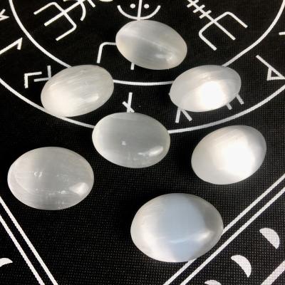 China China Wholesale Natural Healing Gemstone Selenite Palm Crystal Stone for sale