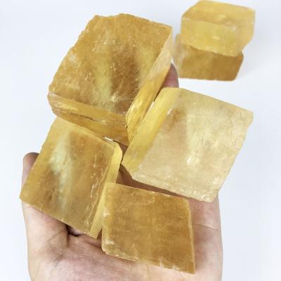 China Wholesale Natural Raw Rough Quartz Iceland Rock Honey Calcite Crystal Stone From China for sale