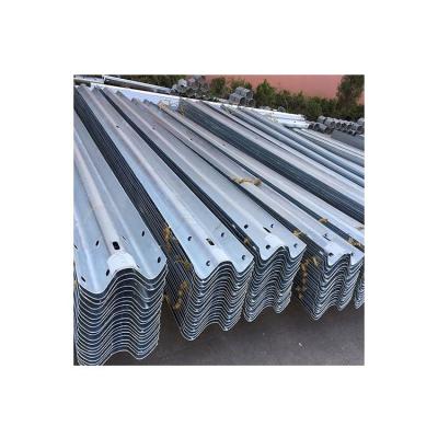 China Q235 Road Traffic Safety Guardrail W Beam Galvanized Corrugated Steel Road Guardrail Suppliers for sale