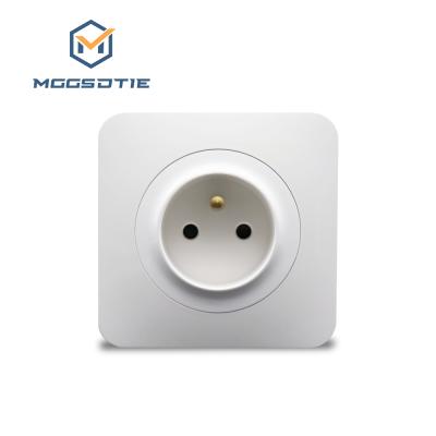 China General Purpose Europe Standard Socket With White Color PC Switch Socket Russia Type Wall Switch Earth Pin for sale