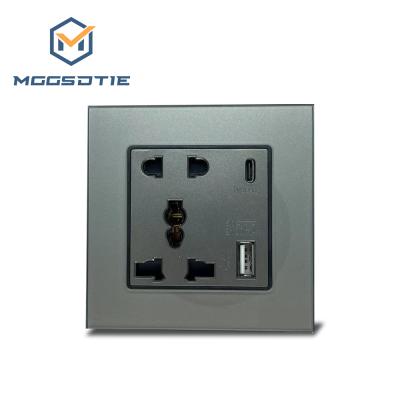 China Multi Purpose British Electric Tempered Glass Dual Switch Outlet Socket Multi Single 13A Socket With Type C USB Fast Charger for sale