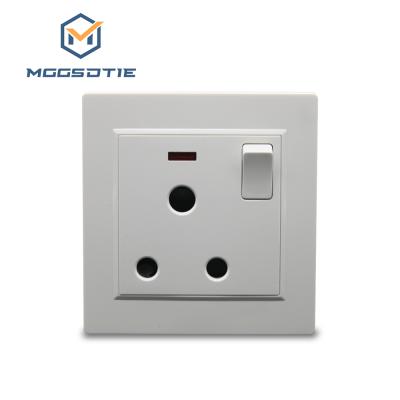 China Multipurpose UK 220V 15Ampere Switch Socket Max White Color PC Copper Metal Life Switched Socket With Indicator Light Neon for sale