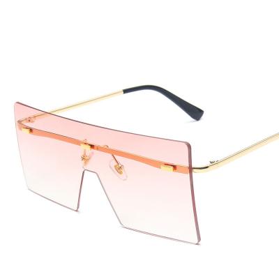 China Fashion Sunglasses Shape Sunglasses Large Frame Personalized Glass Women's Plain Sunglasses for sale