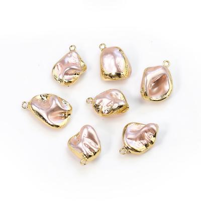 China High Quality Natural Materials Shell Products With Earrings Baroque Furniture Decoration Bead DIY Pendants Jewelry Crafts Making Accessories for sale