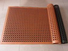 China Anti-slip Natural Rubber Mat  for sale