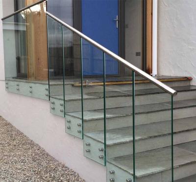 China Hot Selling Modern Balcony 316 Stainless Steel Glass Balustrade Staircase Balustrade Hot Sale Frameless Glass Balustrade for sale