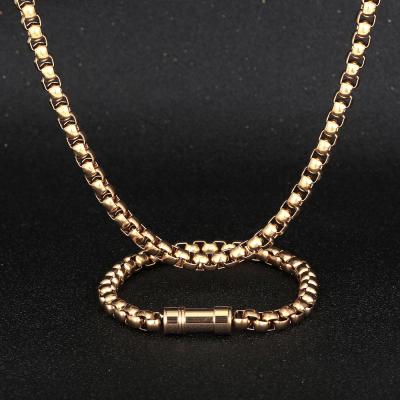 China Environmental Friendly Gold Statement Man Screw Clasp Necklace For Men And Boy Jewelry Chains Stainless Steel Necklace for sale