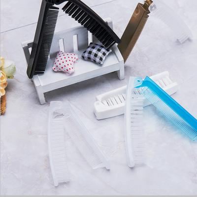 China 2020 Exquisite Disposable Hotel Amenities Promotional Disposable Hotel Amenities Set Hotel Guest Room Kit Foldable Hotel Comb for sale