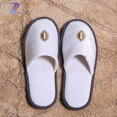 China Disposable Hotel Townzi Cotton High Quality Man Slipper Disposable Bathroom Terry Slippers for sale