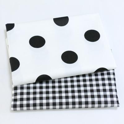 China Black Cotton Twill Stitch Shrink-Resistant Stitch Grid Sewing Fabric Making Bedding Home December Hand Made Fabric for sale