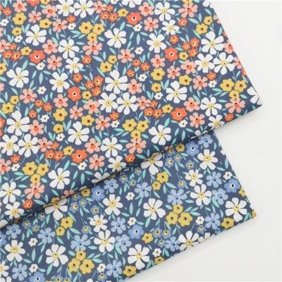 China Breathable Rose Blue Floral Dark Blue Background Cotton Twill Fabric Small, Making Bedding Dress Bag Hat Handmade Fabric for sale