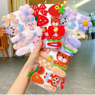 China New cartoon cute children's hair accessories plush hairpin autumn and winter set plush 2022 Korean baby hairpins wholesale for sale