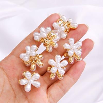 China Korean version hot and soft cute snaps hot and soft Korean version hair accessory pearl flower girl pearl flower girl petals broken hair accessories hits the wholesa for sale