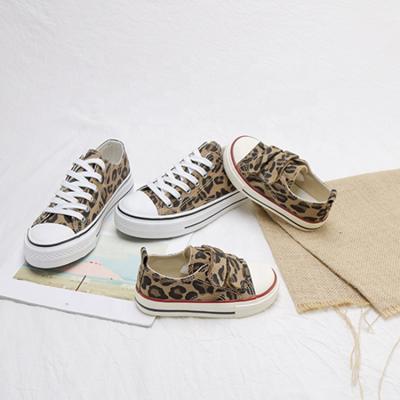 China Family Matching Mom and Kid Family Matching Mom and Kid Women's Canvas Lace Up Sneakers Leopard Print Mom and Kids Sneakers for sale