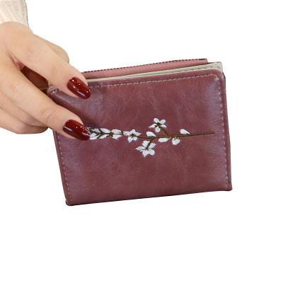 China Simple Flower Embroidered Flower Embroidered Anti-theft Vintage Short Style Women's Wallet Fashion PU Card Leather Wallets for sale