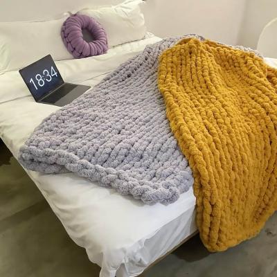 China Hot Sale Chunky Entry Lux Chenille Knit Blanket Throws Home Decor Yarn Knit Blanket For Home Decor for sale