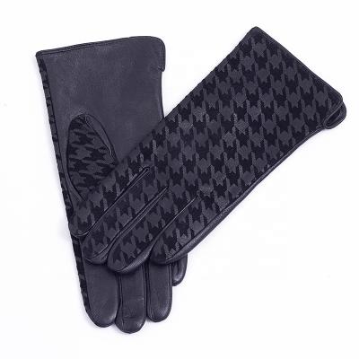 China Simple Winter Women Fashion Embossed Black Genuine Leather Gloves for sale