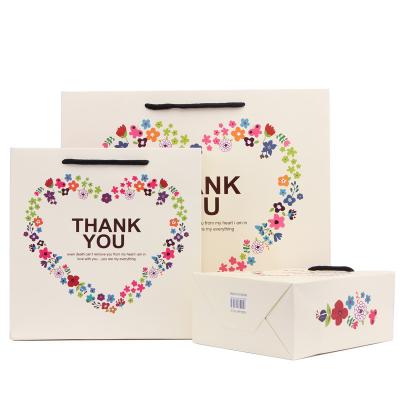 China Creative Disposable Custom Handbag Love Handbag Gift Thanksgiving Paper Bag Creative Paper Bags With Your Own Logo for sale