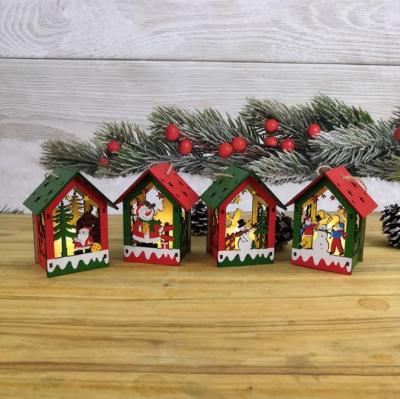 China Eco-friendly Creative Wooden Christmas Cabin Christmas Tree Decoration Hanging House for sale