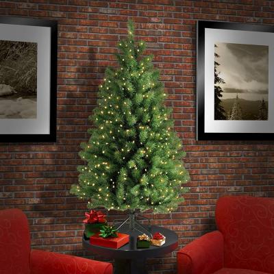 China 4.5ft North Valley Spruce Tree National Decoration Tree with 200 Clear Lights, Articulating for sale