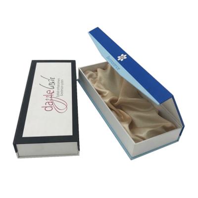 China Recyclable Custom Full Color Printing Eyelash Gift Packaging Box With Satin Lining for sale