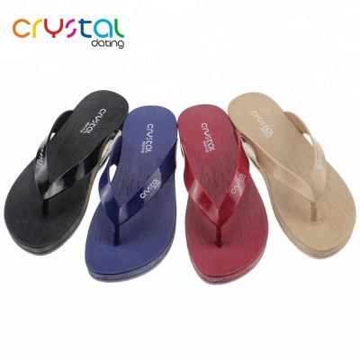 China Shiny Flip Flops Low Slippers Ladies Heel With Outsole Color for sale