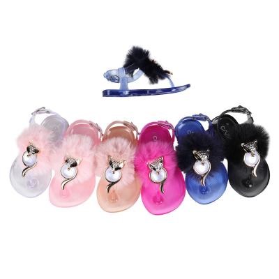 China Fashion Trend Girl PVC Sandals, Hot Selling Feminine Crystal Sandal for sale